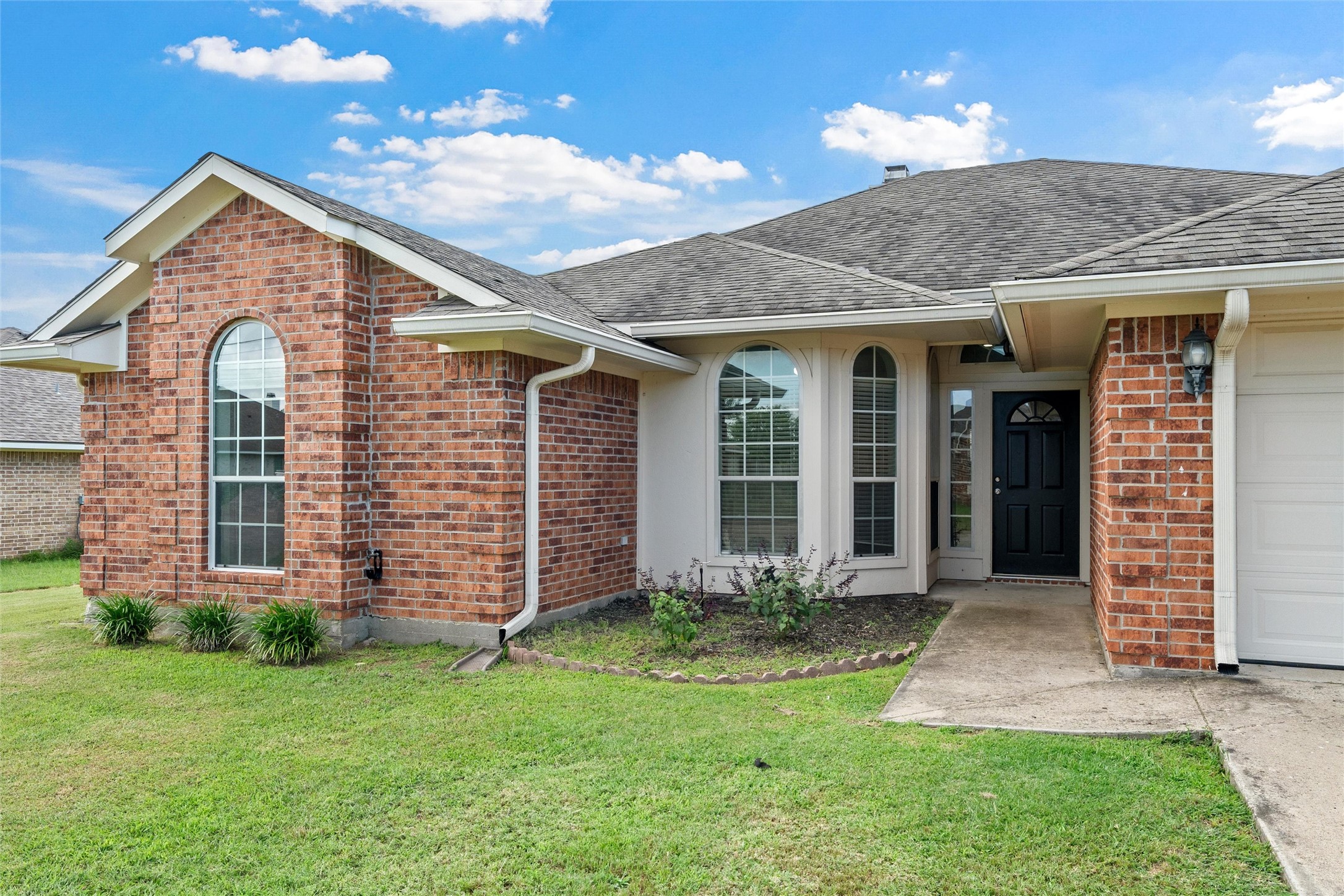 163 Topaz Circle Hewitt TX 76643