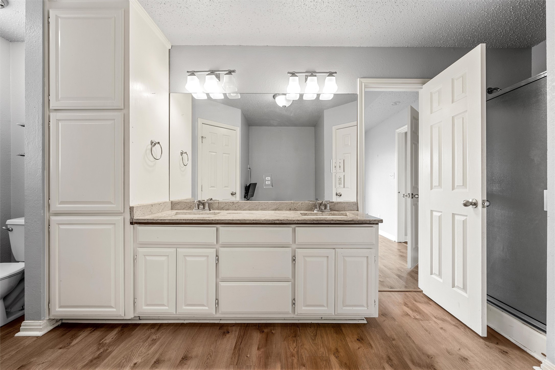 163 Topaz Circle Hewitt TX 76643