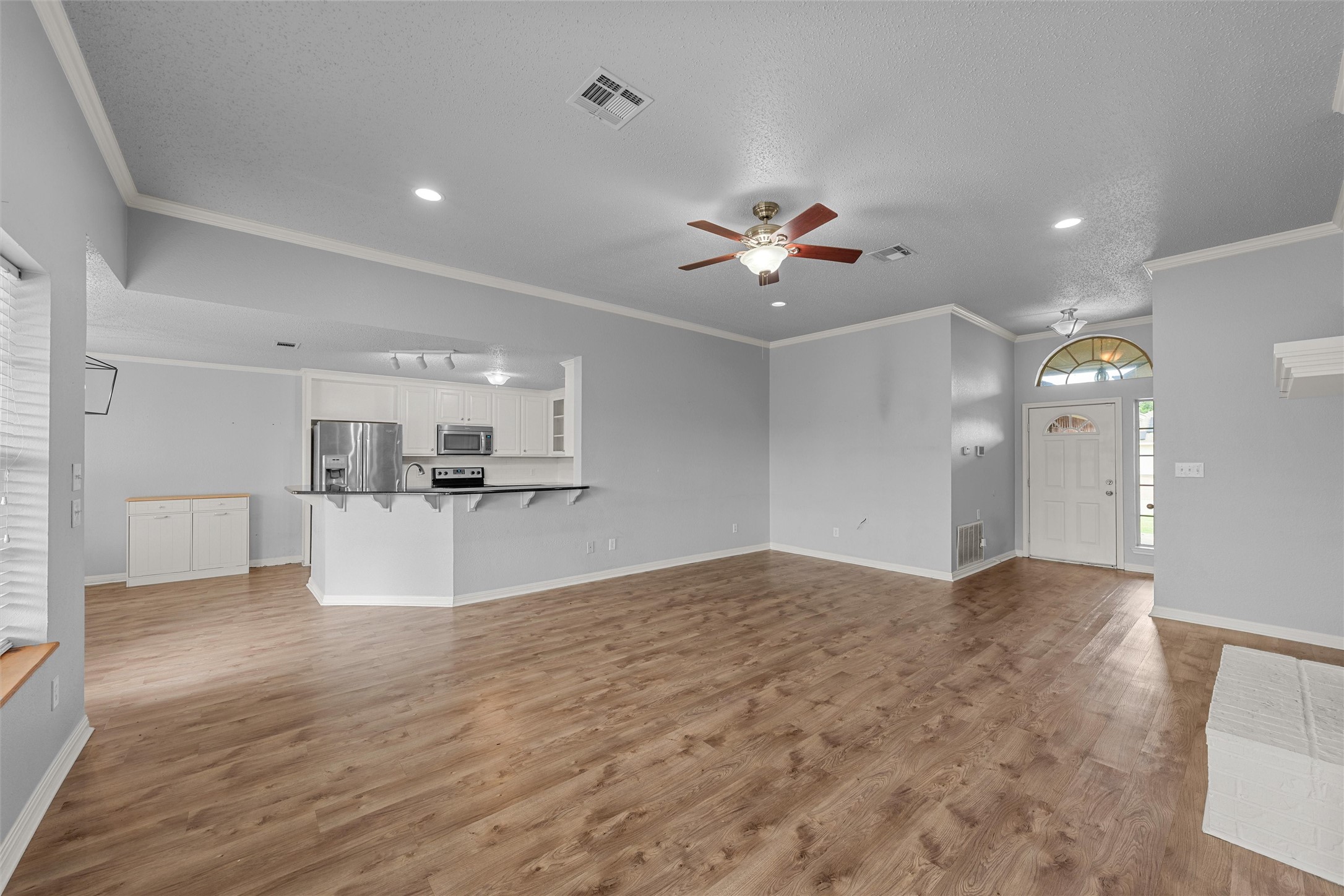 163 Topaz Circle Hewitt TX 76643