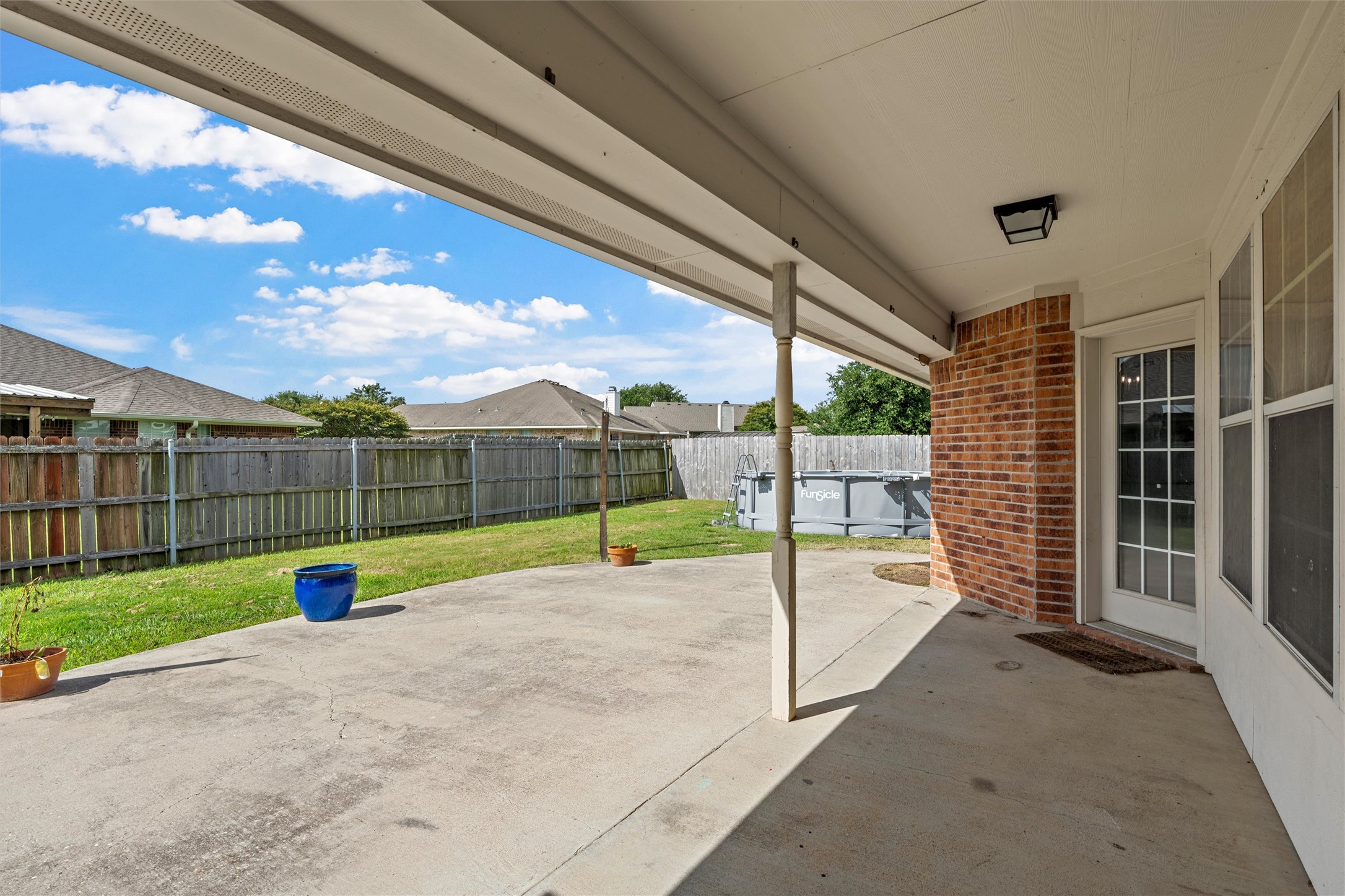 163 Topaz Circle Hewitt TX 76643