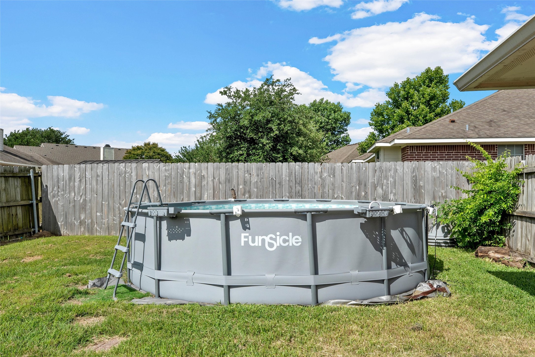 163 Topaz Circle Hewitt TX 76643