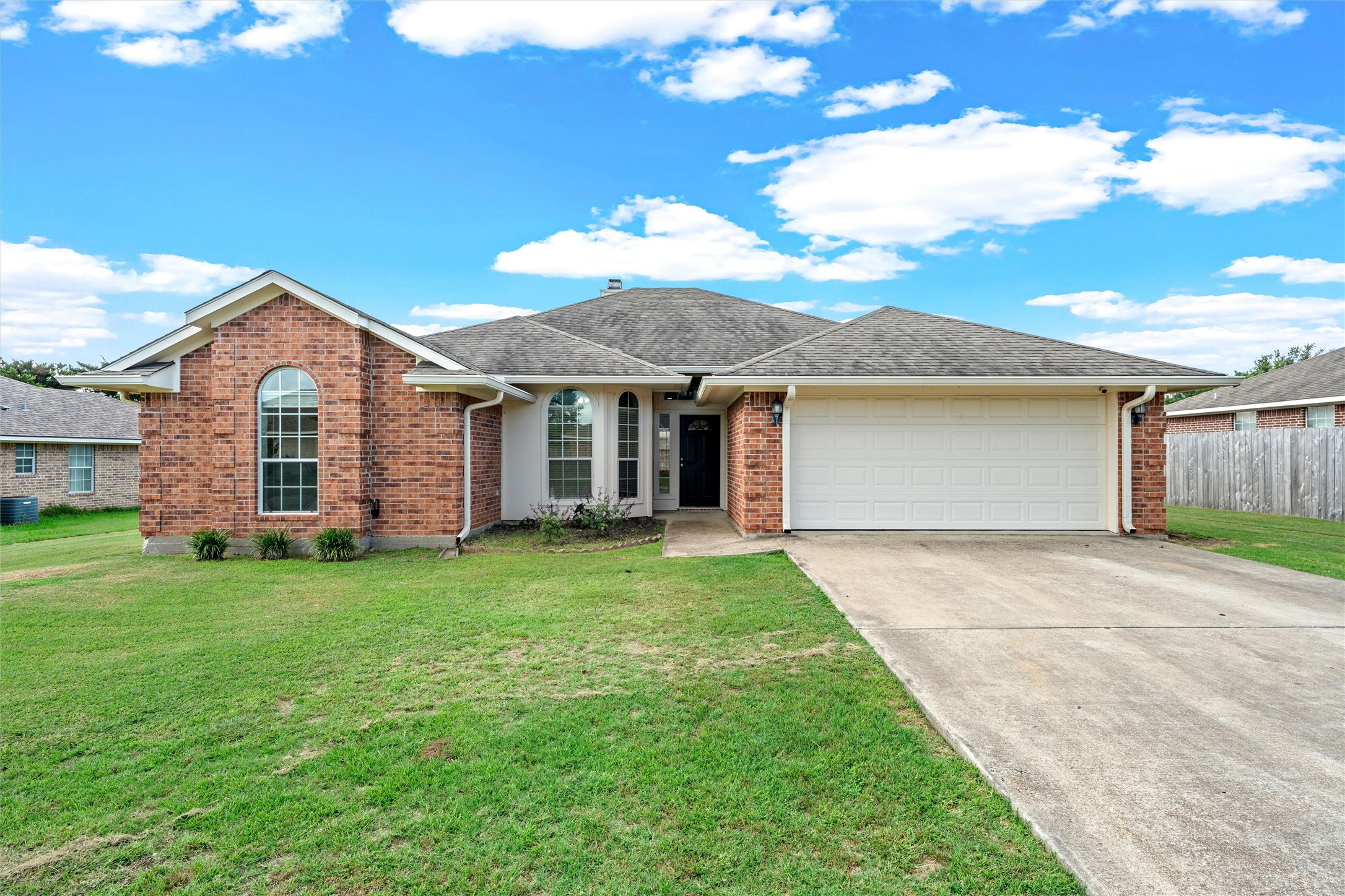 163 Topaz Circle Hewitt TX 76643