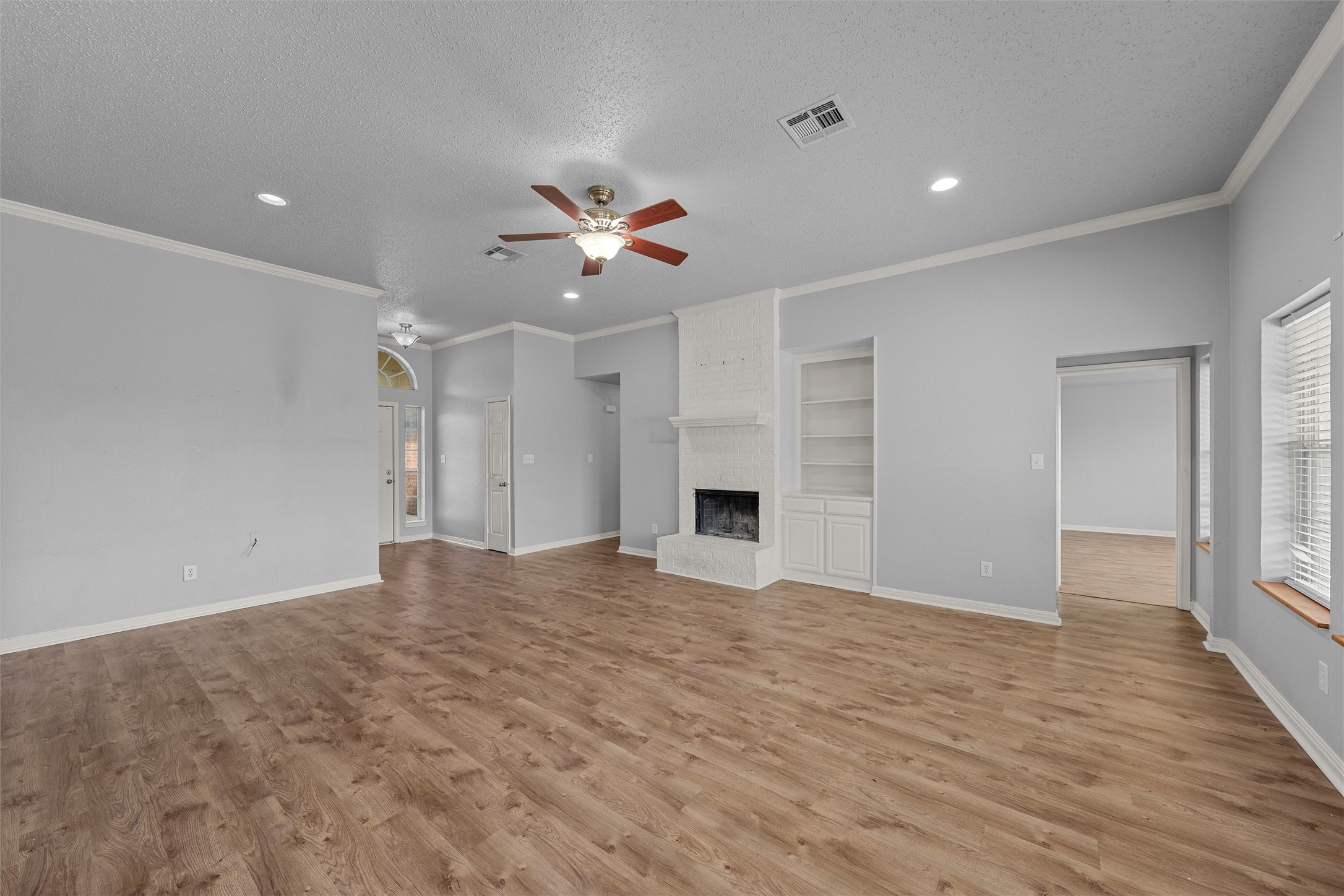 163 Topaz Circle Hewitt TX 76643