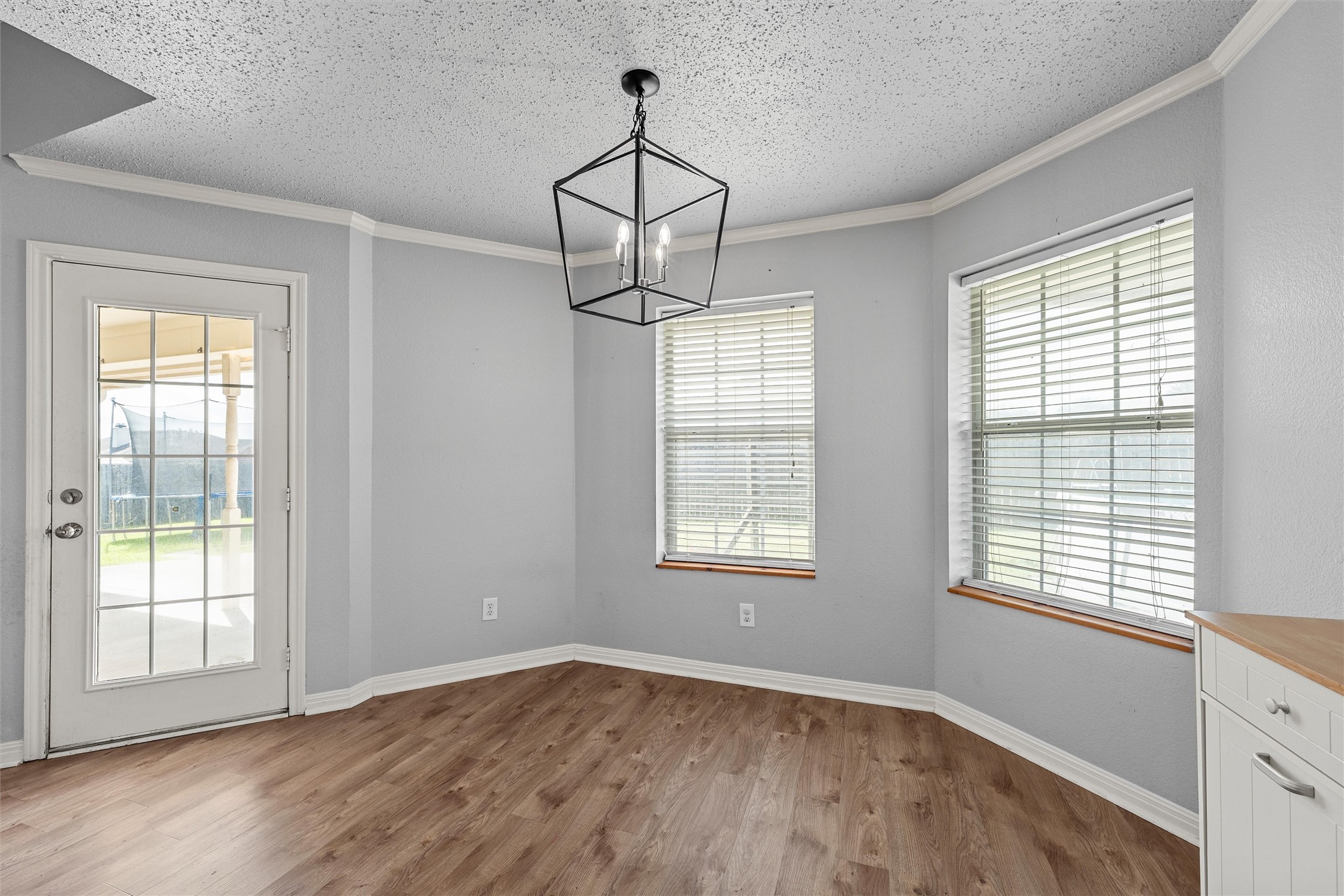 163 Topaz Circle Hewitt TX 76643