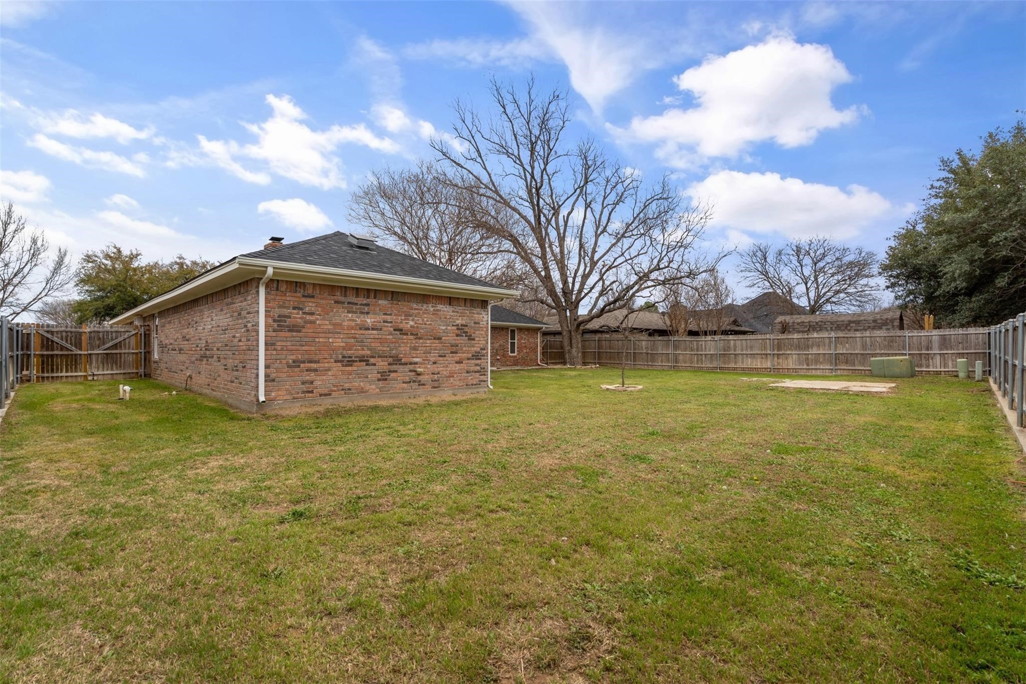 904 Meadowlark Lane Granbury TX 76048