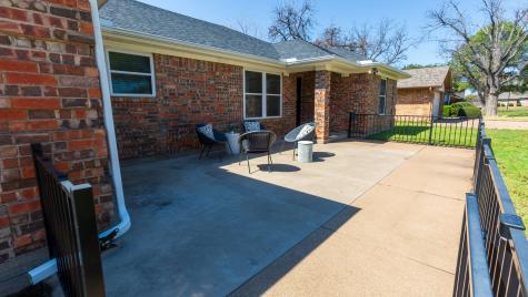 904 Meadowlark Lane Granbury TX 76048