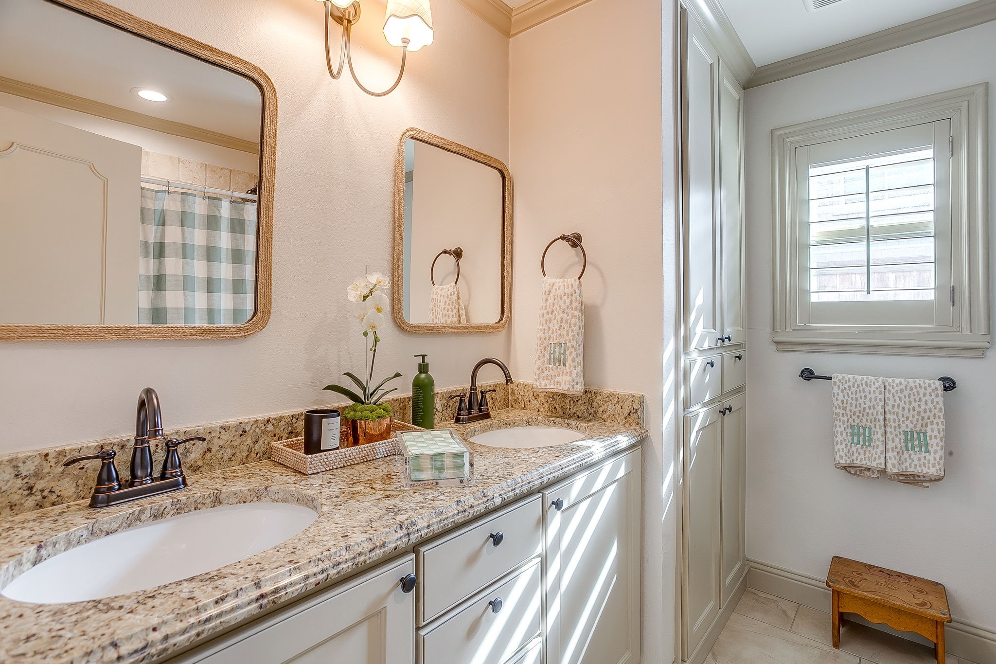 4208 Glenwood Drive Fort Worth TX 76109