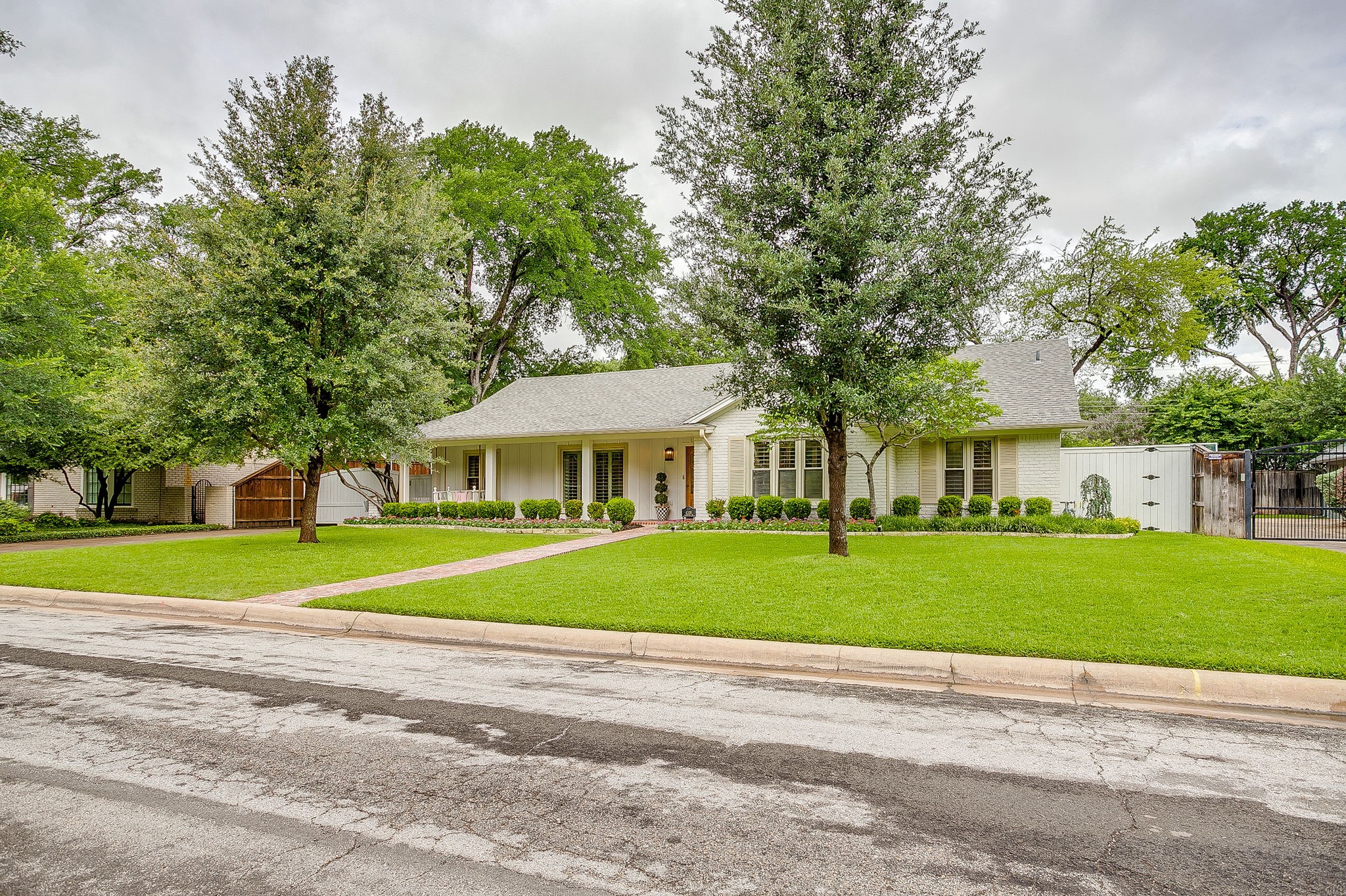 4208 Glenwood Drive Fort Worth TX 76109