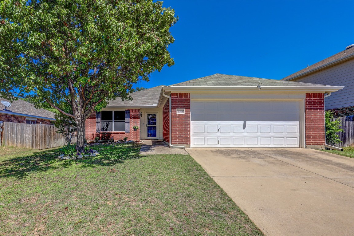 2341 Ash Grove Trail Fort Worth TX 76112