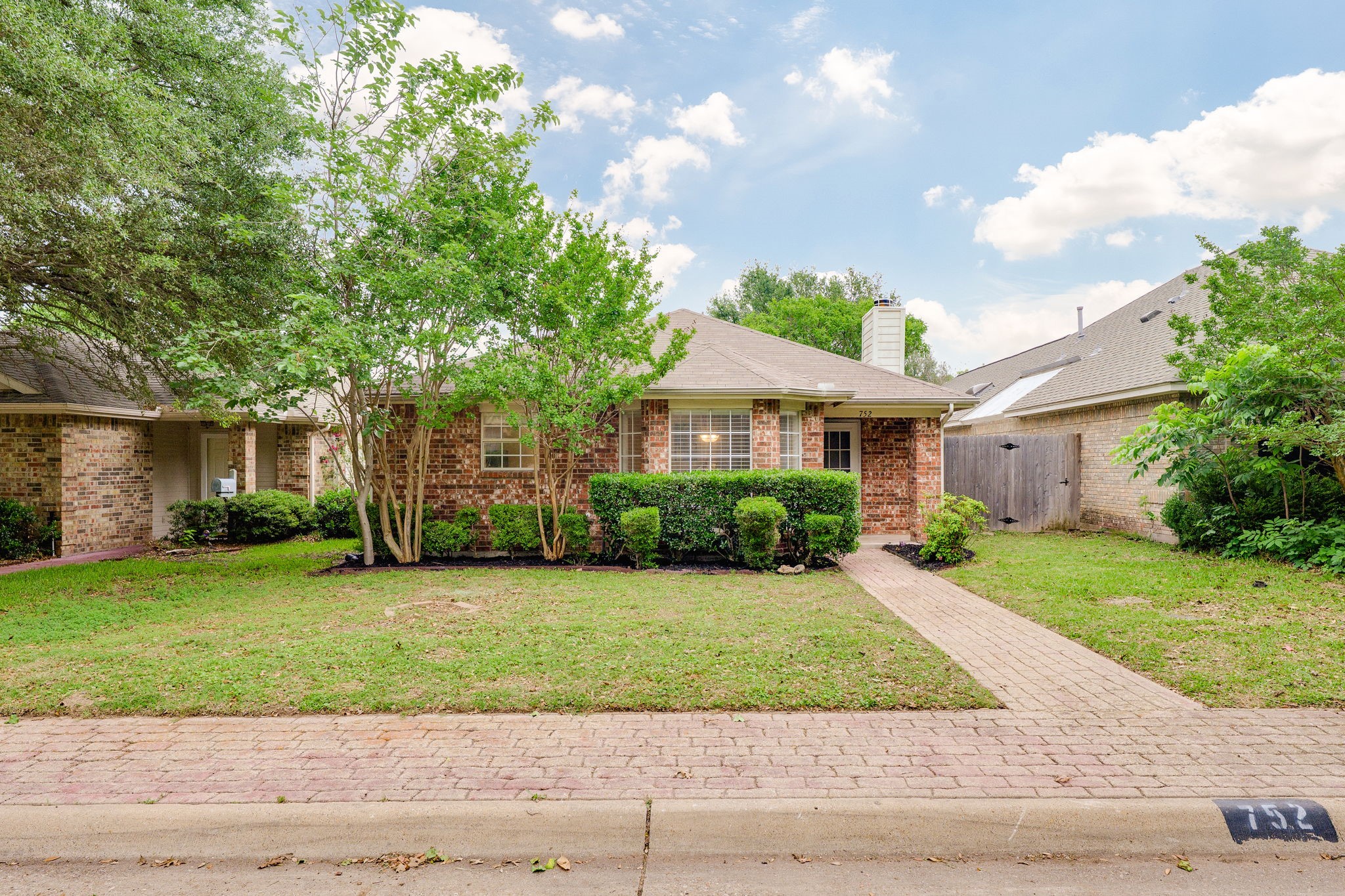 752 Monique Cedar Hill TX 75104