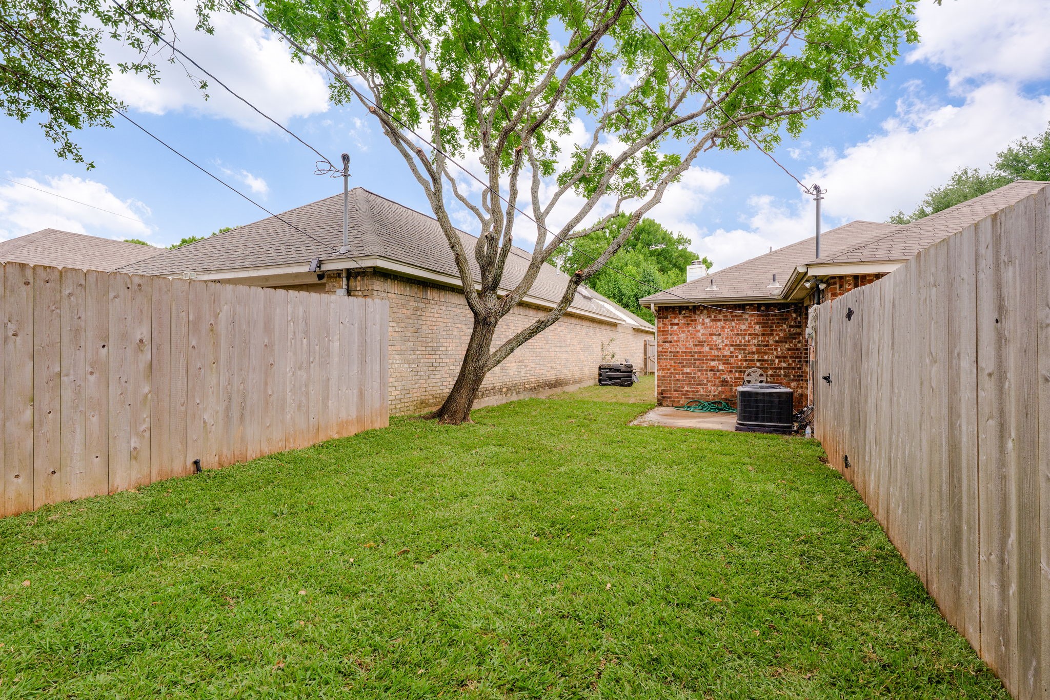 752 Monique Cedar Hill TX 75104