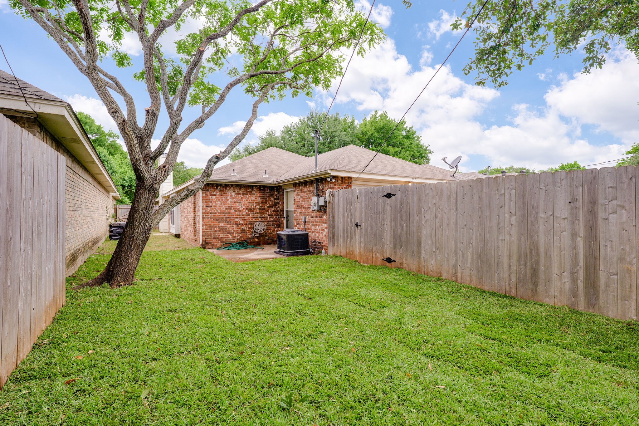 752 Monique Cedar Hill TX 75104