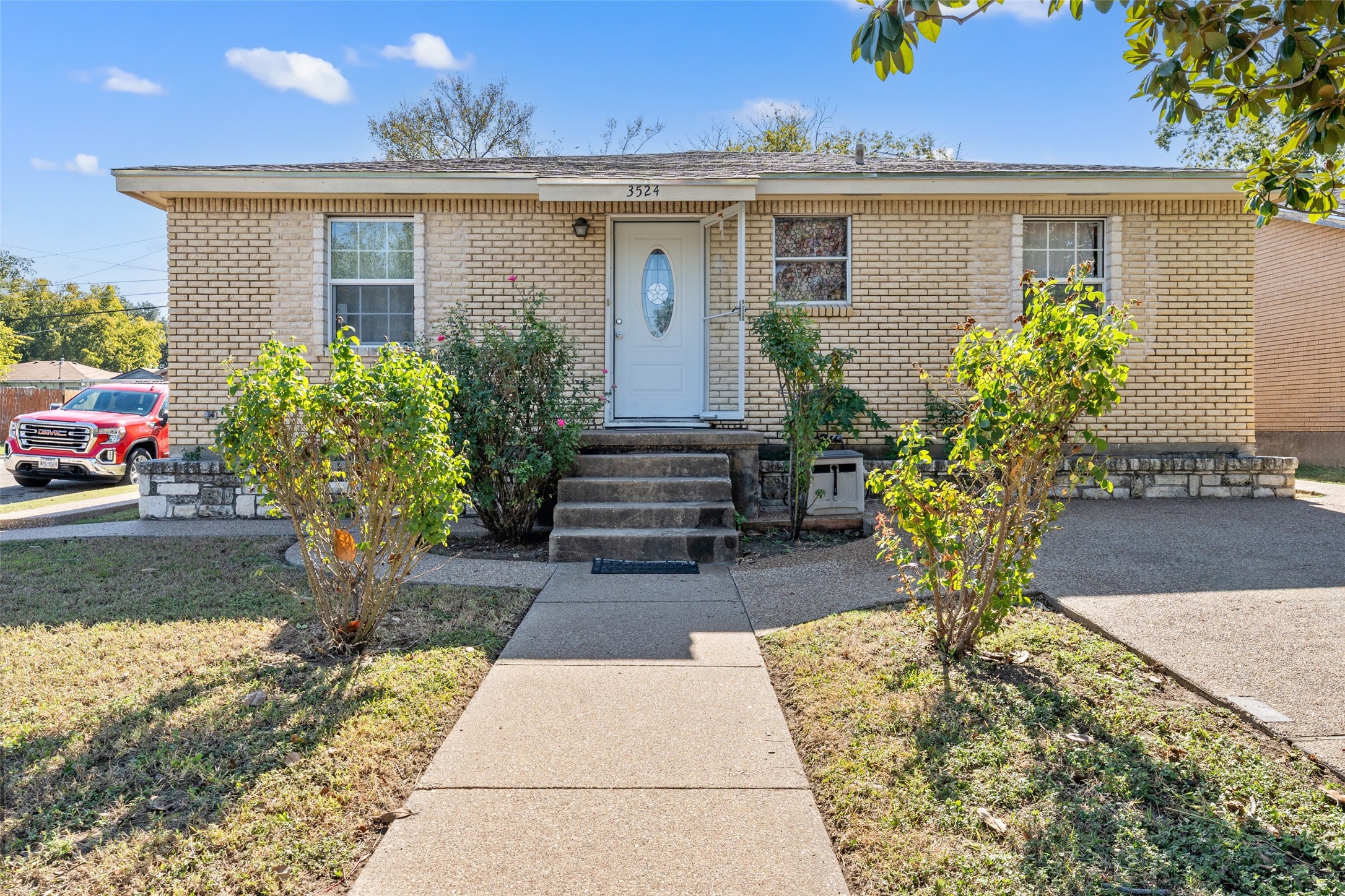 3524 Live Oak Avenue Waco TX 76708