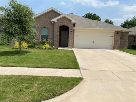 380 Paloma Street Weatherford TX 76087