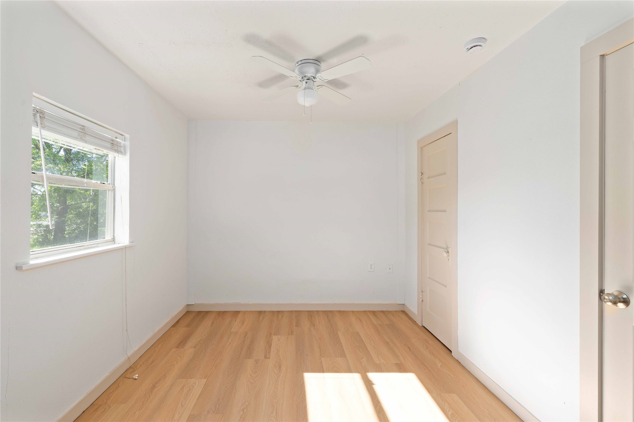 309 S 6th Street Bangs TX 76823