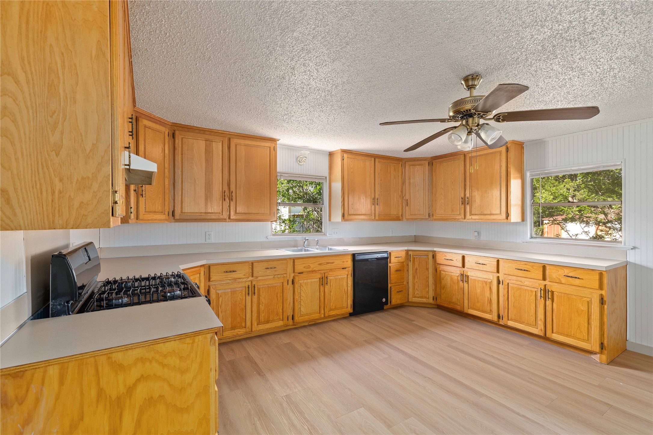 309 S 6th Street Bangs TX 76823