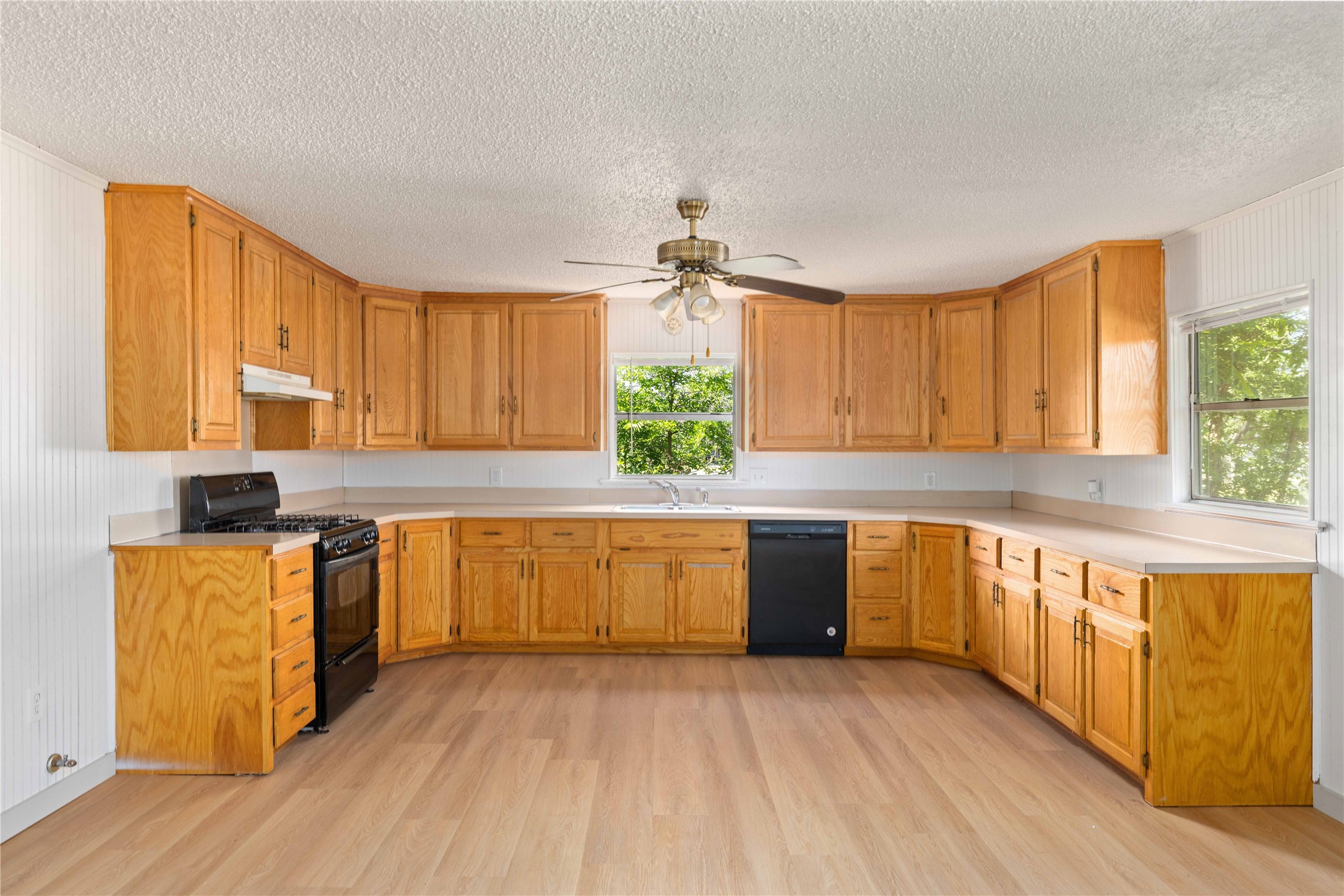 309 S 6th Street Bangs TX 76823