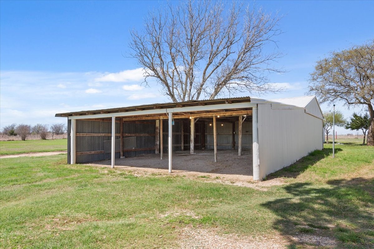 596 County Road 3425 Clifton TX 76634