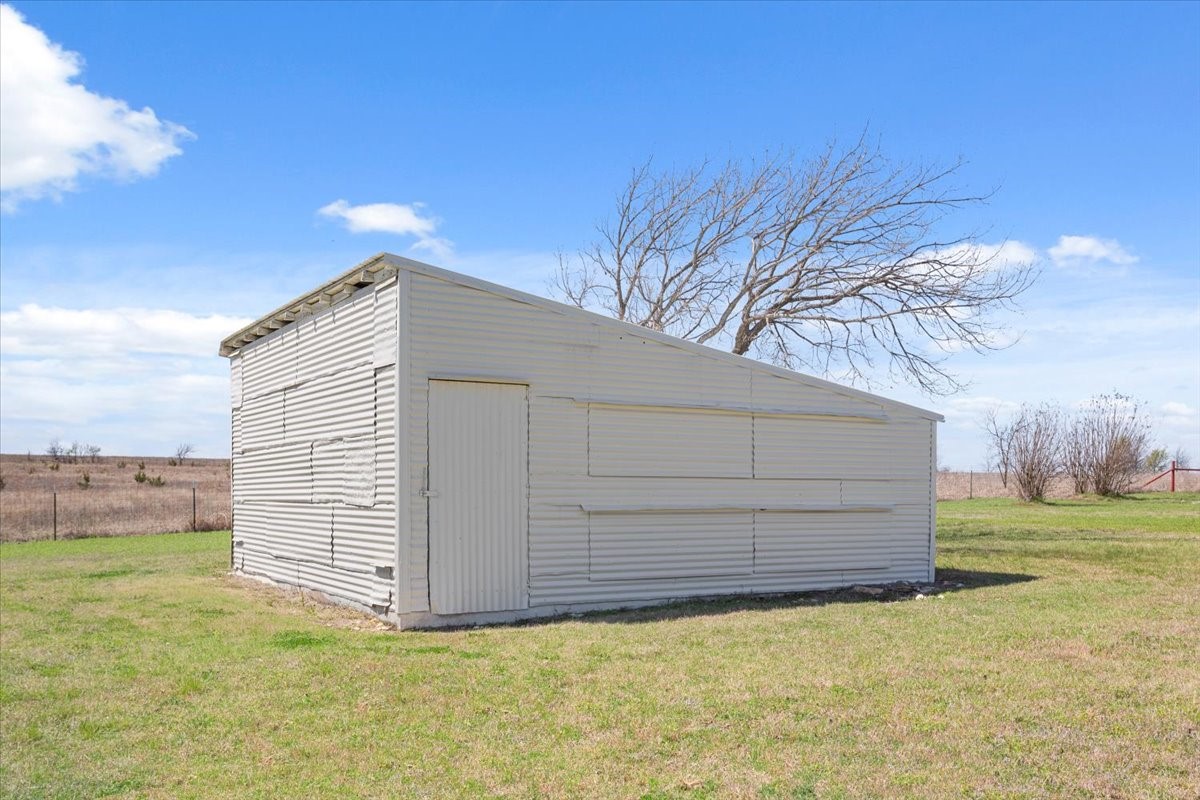 596 County Road 3425 Clifton TX 76634