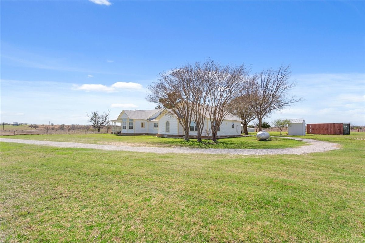 596 County Road 3425 Clifton TX 76634