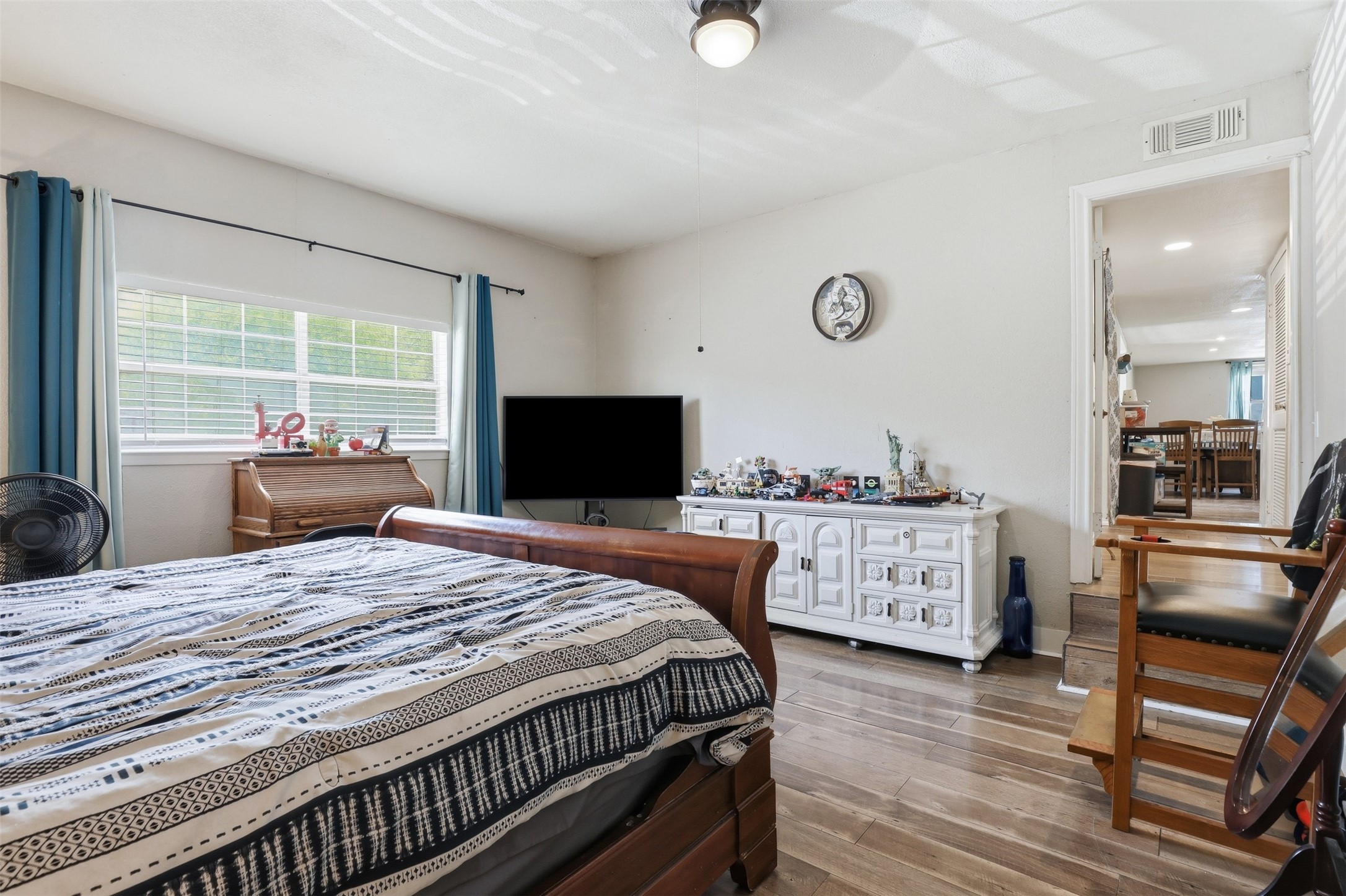 500 W Rucker Street Granbury TX 76048
