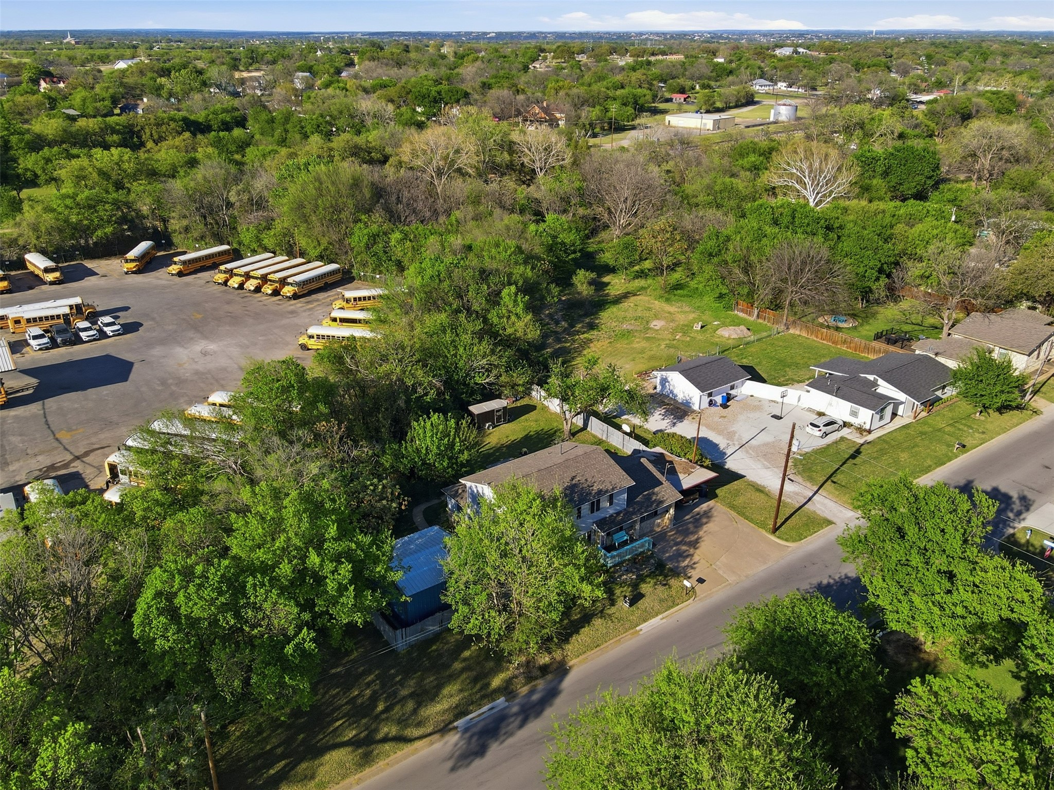500 W Rucker Street Granbury TX 76048