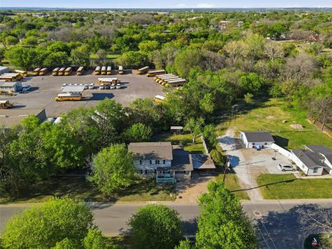 500 W Rucker Street Granbury TX 76048
