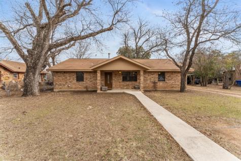 1618 Stewart Street Brownwood TX 76801