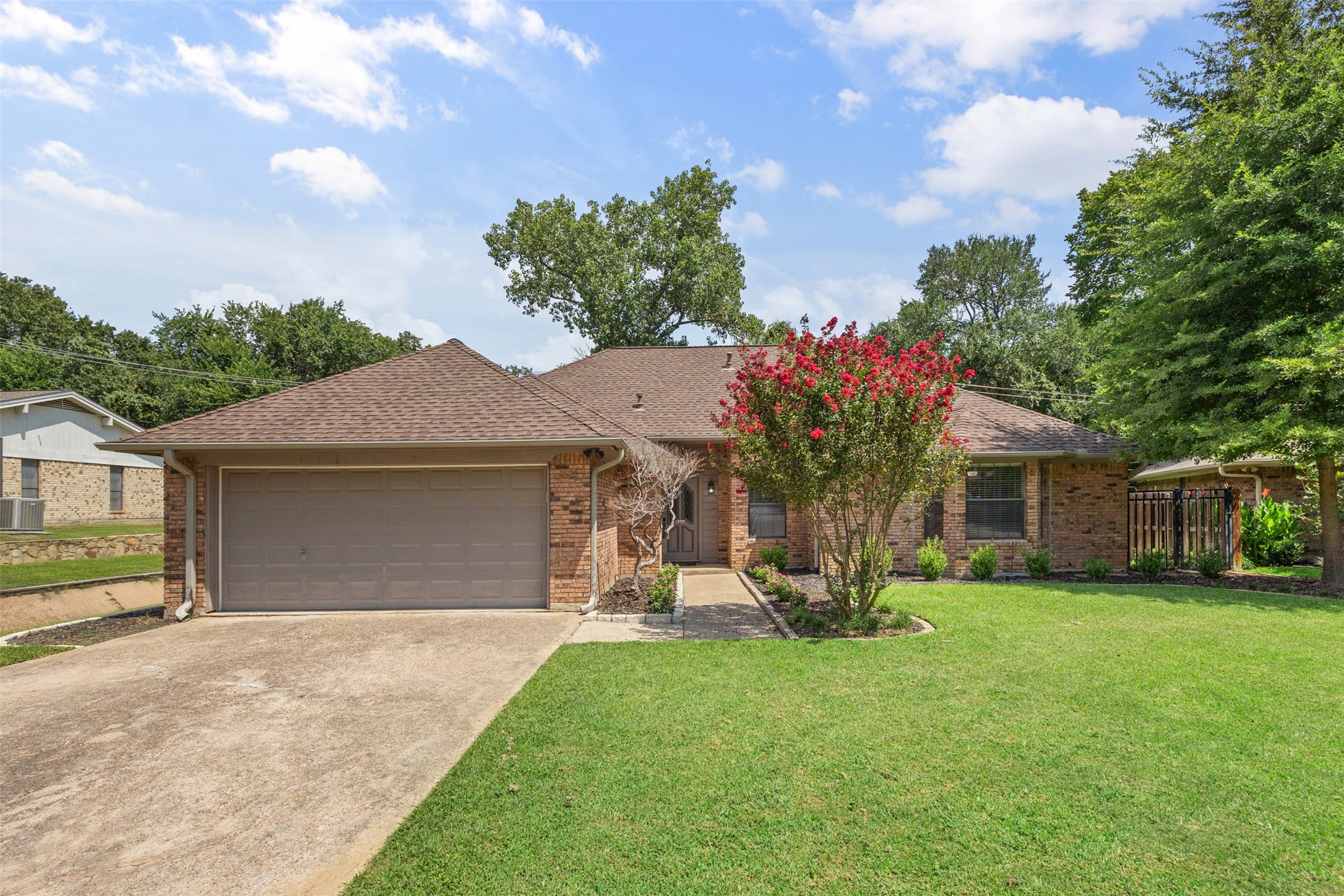 5003 Overridge Drive Arlington TX 76017