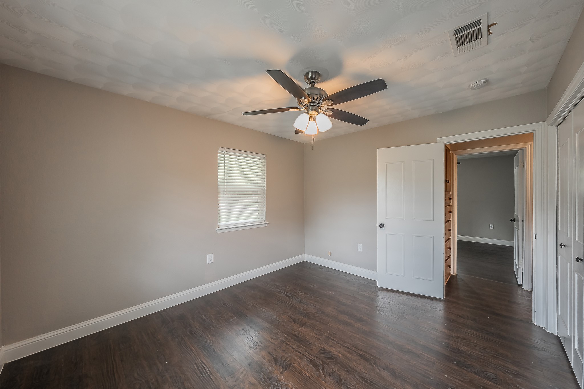 2322 Monteleon Street Grand Prairie TX 75051