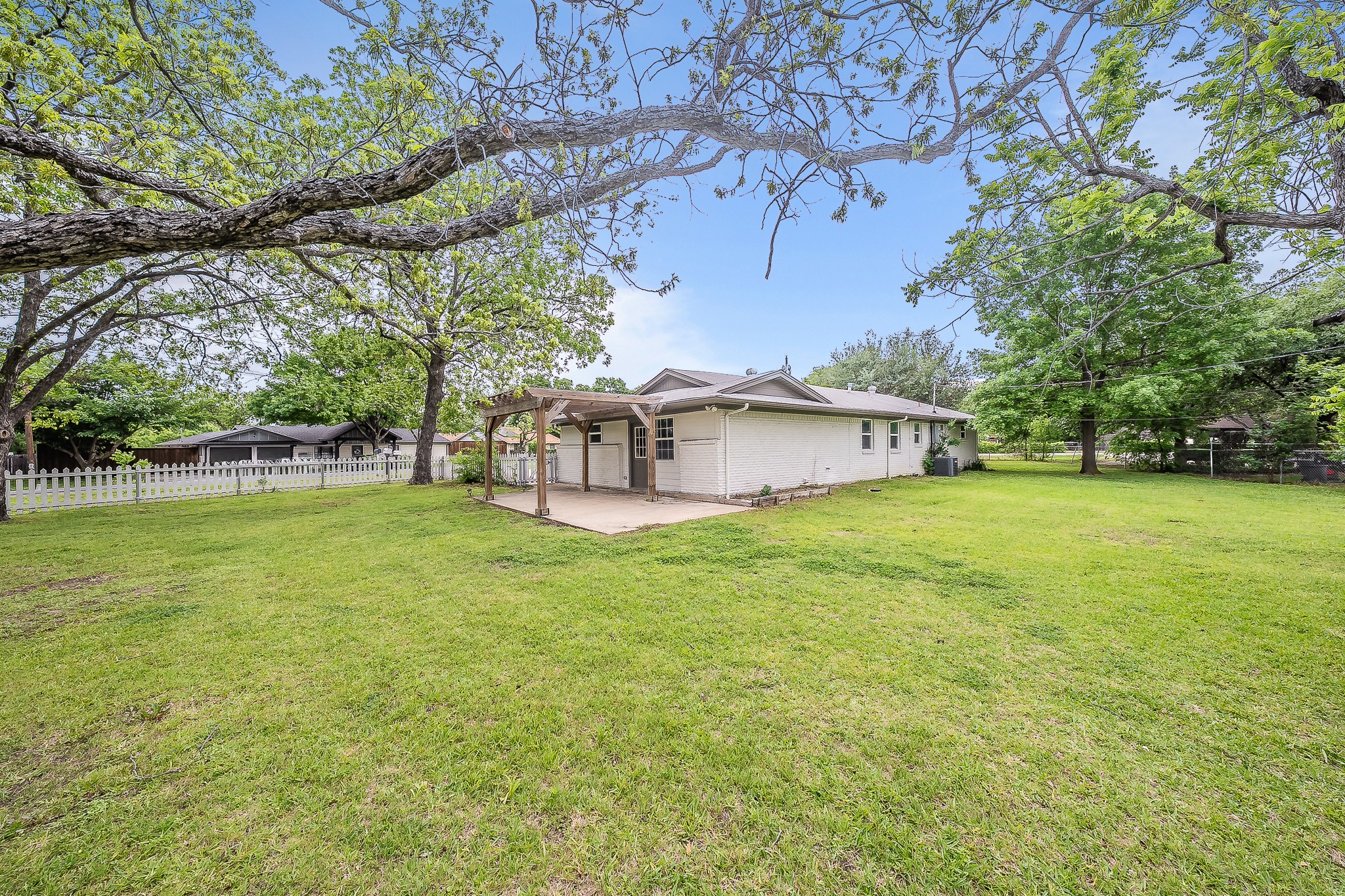 2322 Monteleon Street Grand Prairie TX 75051