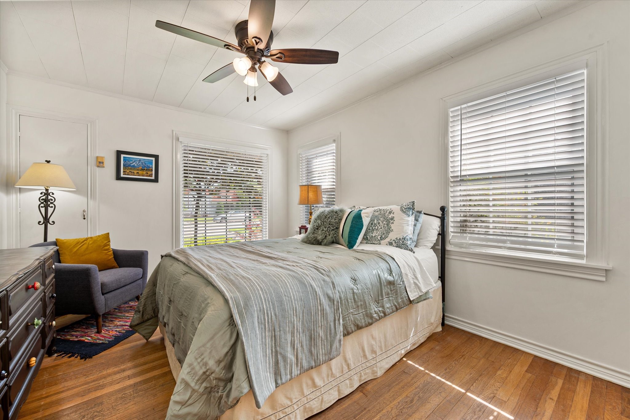 4313 Locke Avenue Fort Worth TX 76107