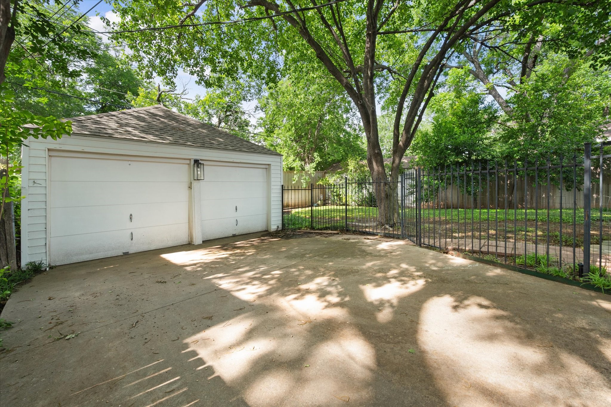 4313 Locke Avenue Fort Worth TX 76107