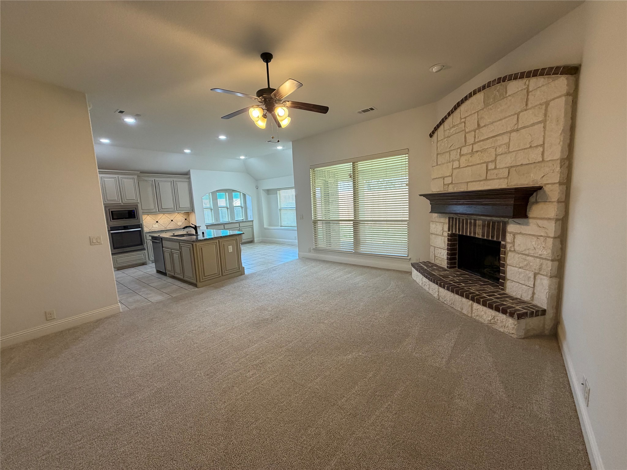 513 Harvest Trail Midlothian TX 76065