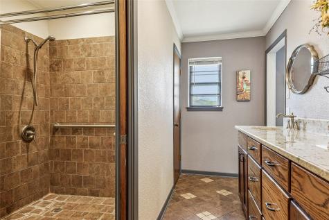 908 N Maple Street Muenster TX 76252