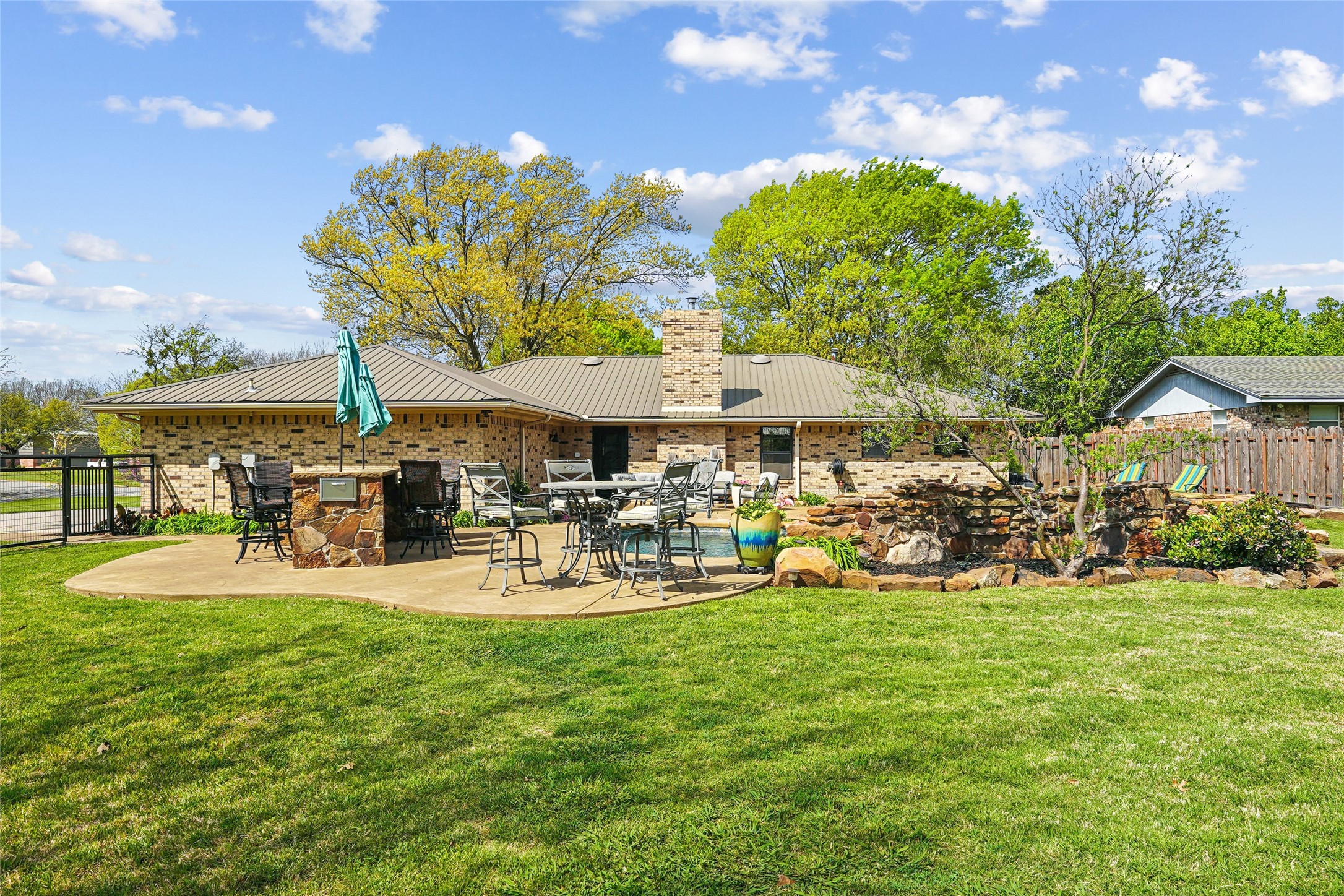 908 N Maple Street Muenster TX 76252