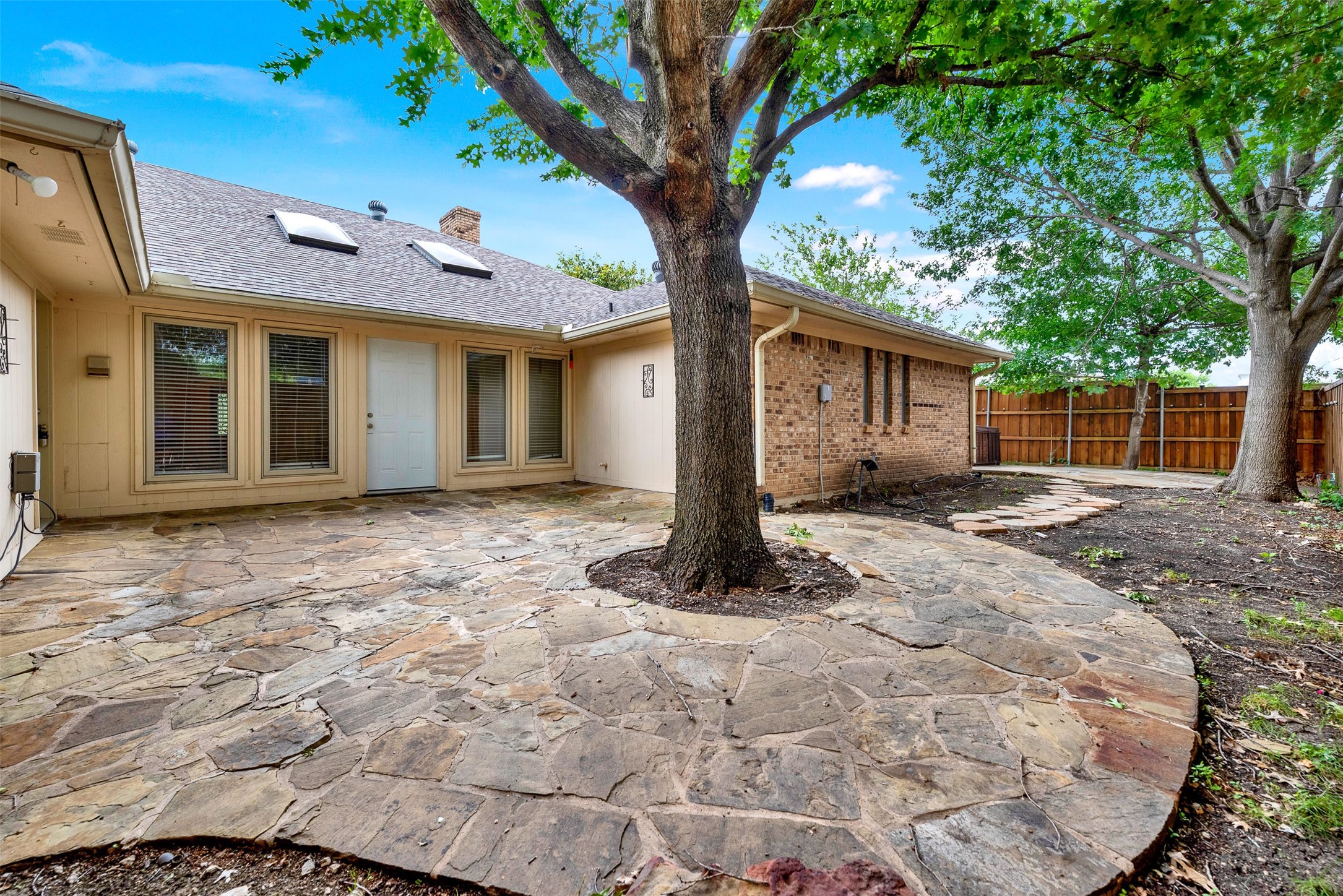 16801 Thomas Chapel Drive Dallas TX 75248