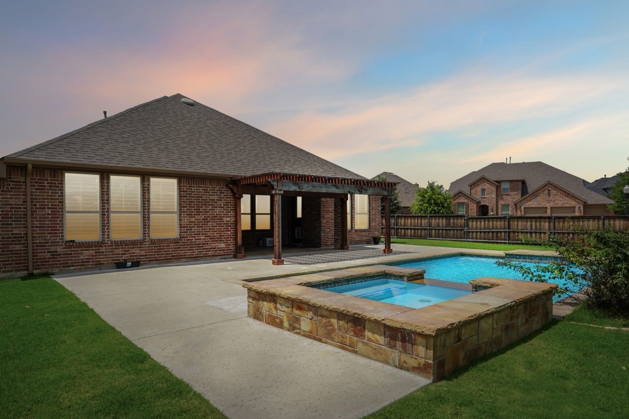 9632 Pickwick Trail Fort Worth TX 76131