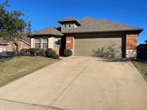 1109 Hidden Glen Court Burleson TX 76028