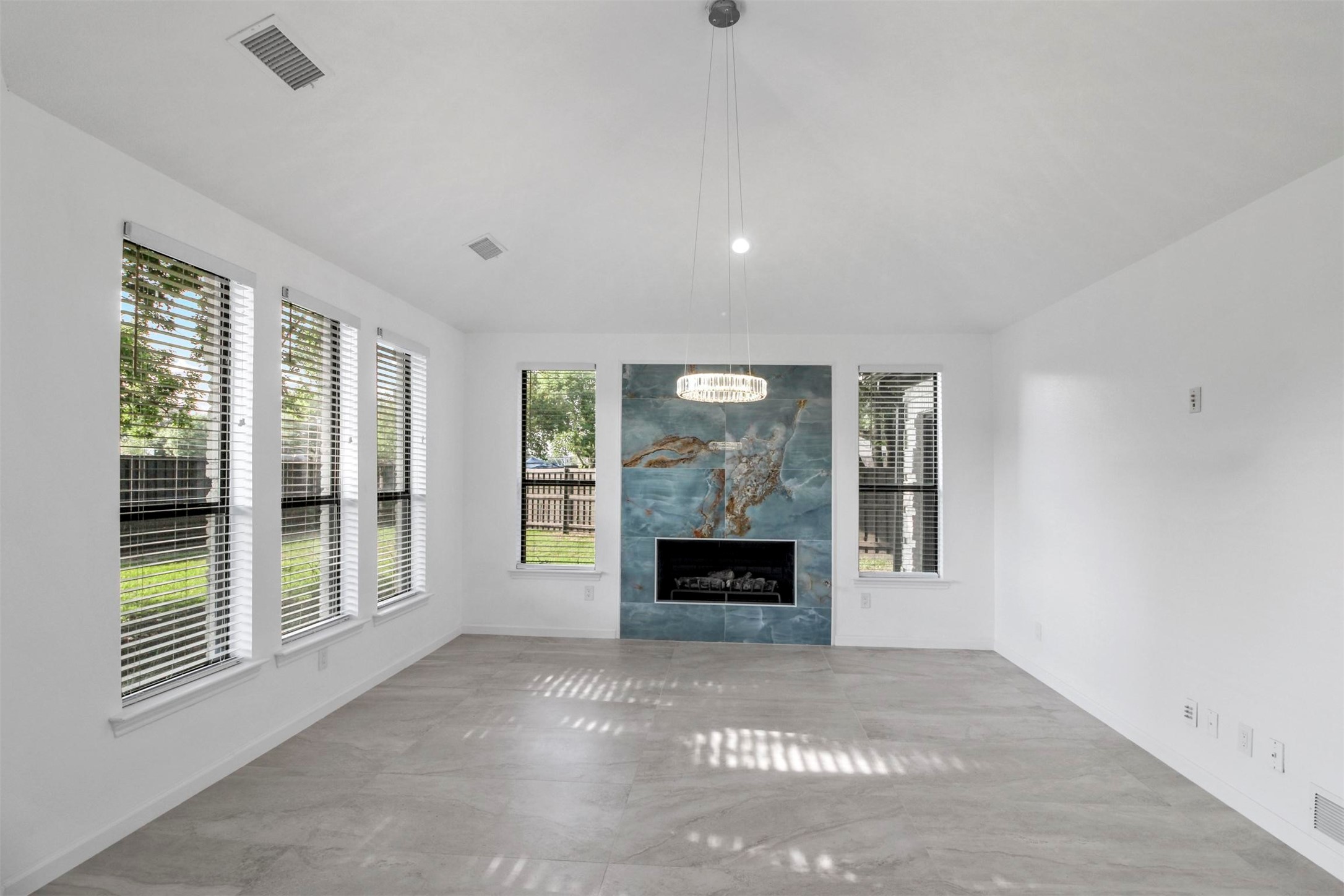 7319 Briarnoll Dallas TX 75252