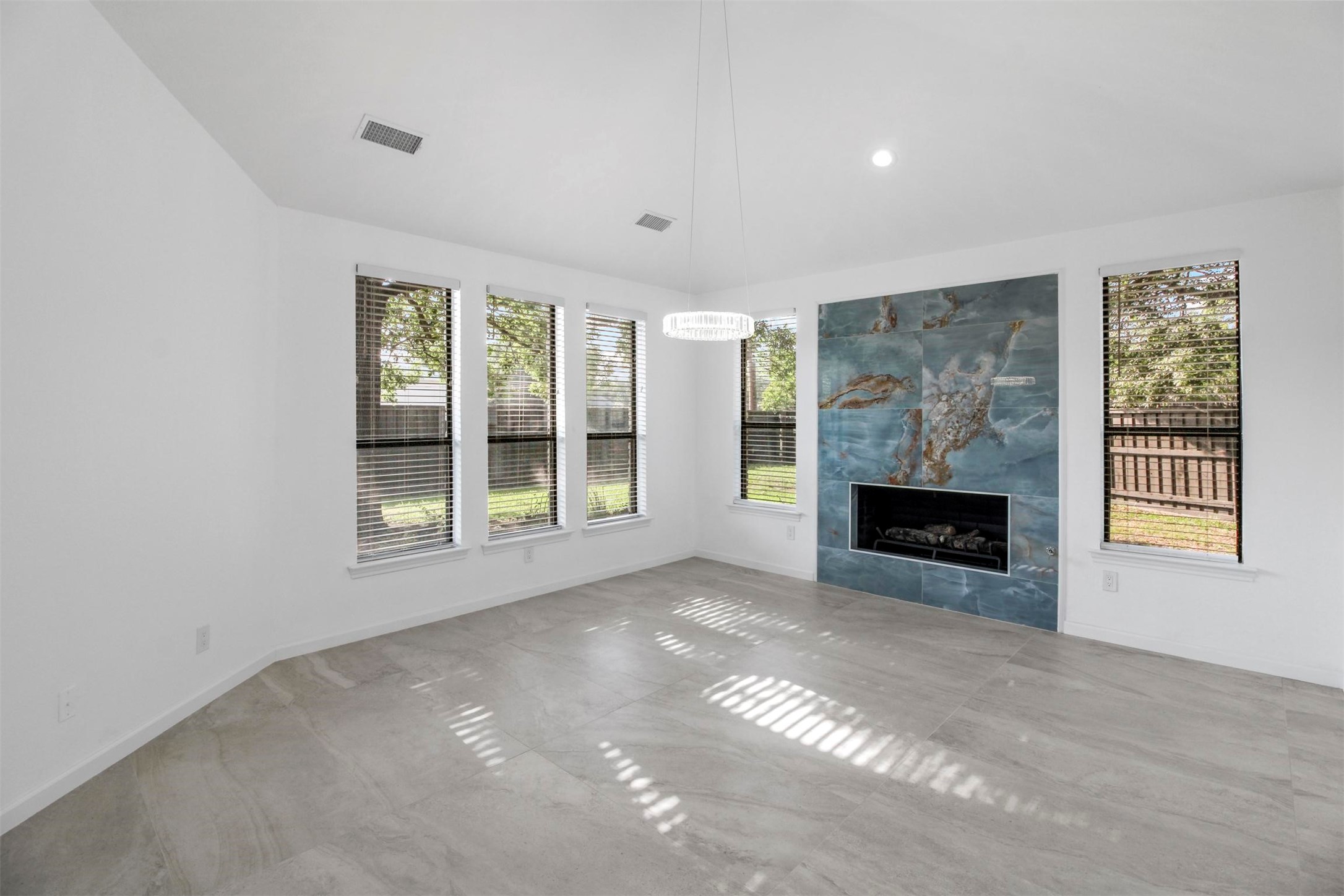 7319 Briarnoll Dallas TX 75252