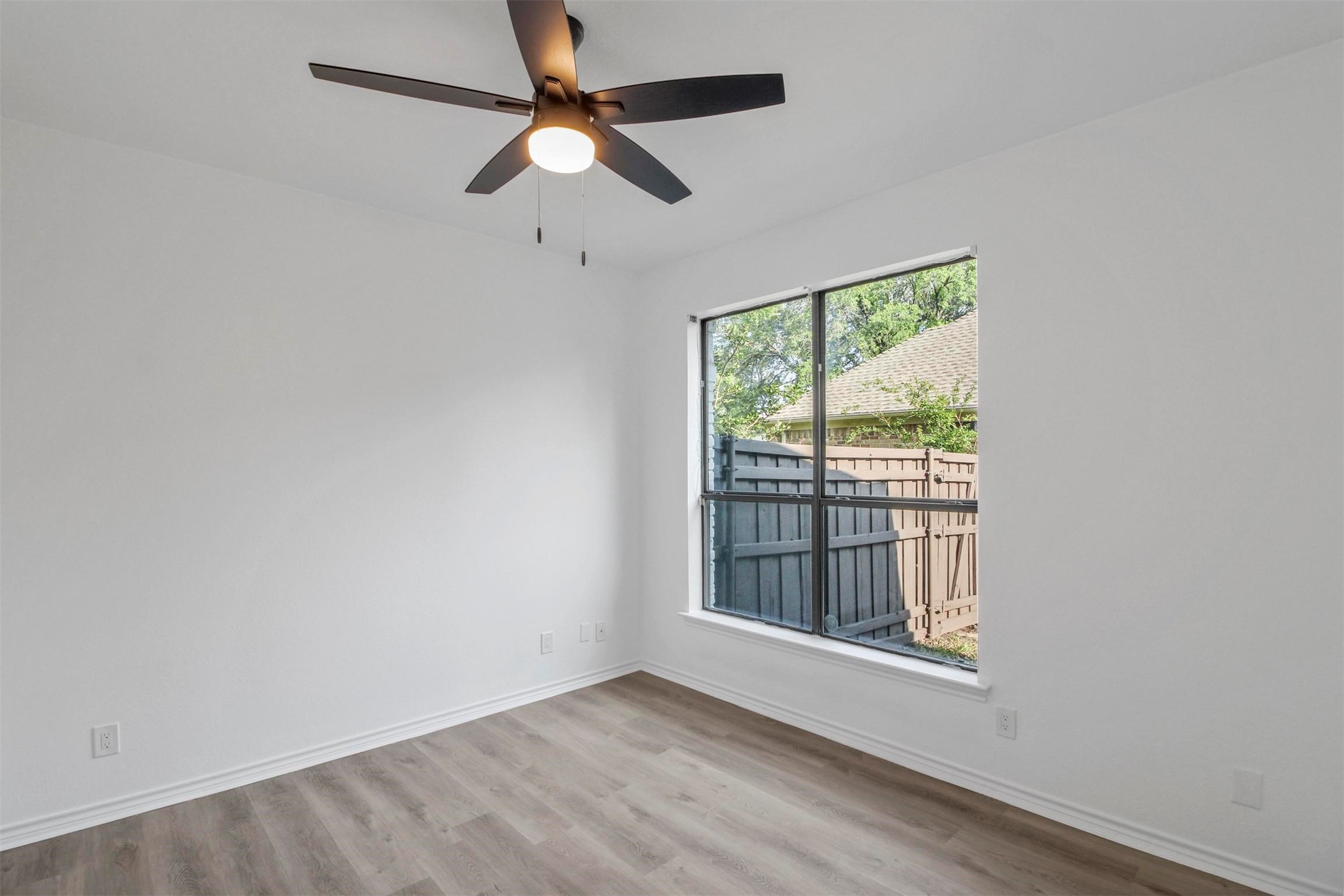 7319 Briarnoll Dallas TX 75252