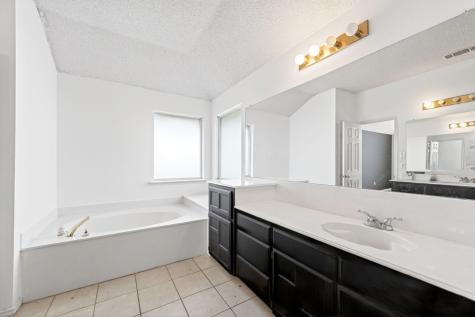 1110 Hall Drive Wylie TX 75098