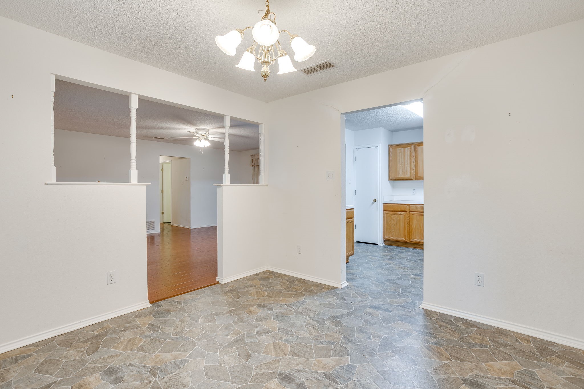 506 E Mcfarland Street Grandview TX 76050