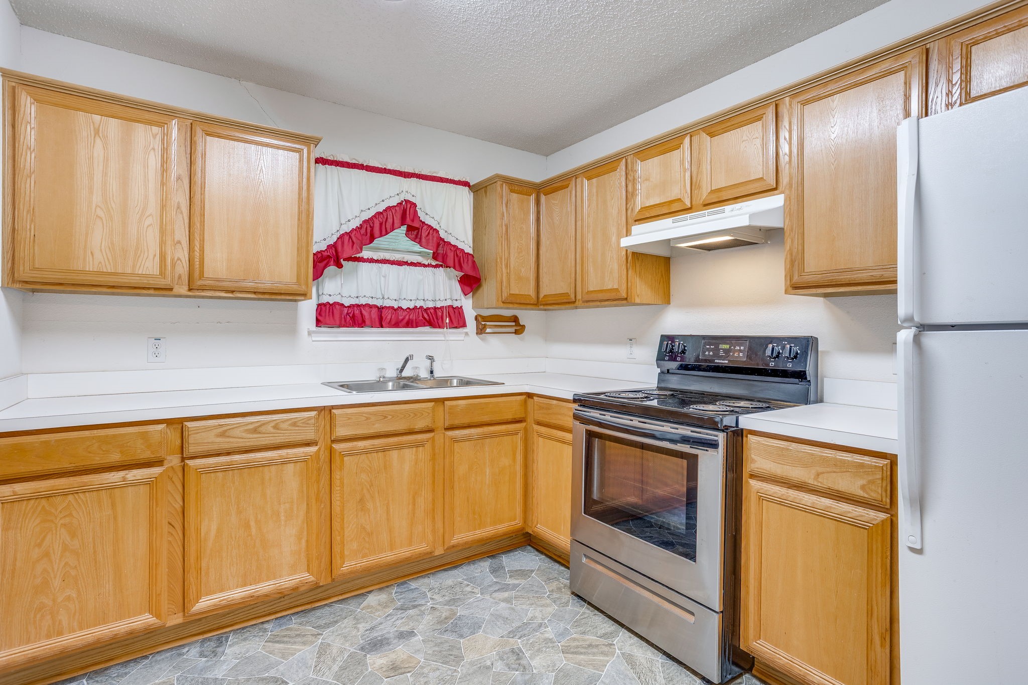 506 E Mcfarland Street Grandview TX 76050