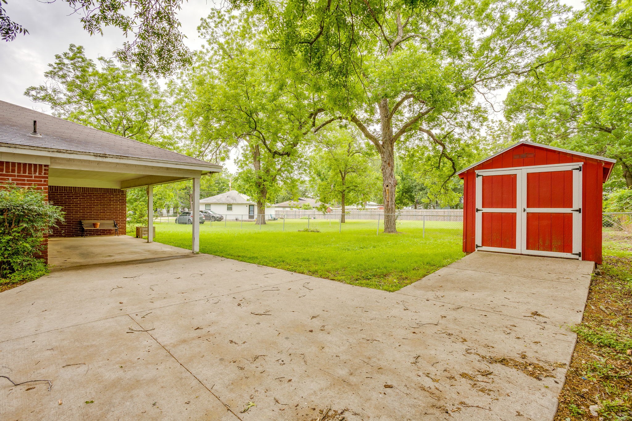 506 E Mcfarland Street Grandview TX 76050