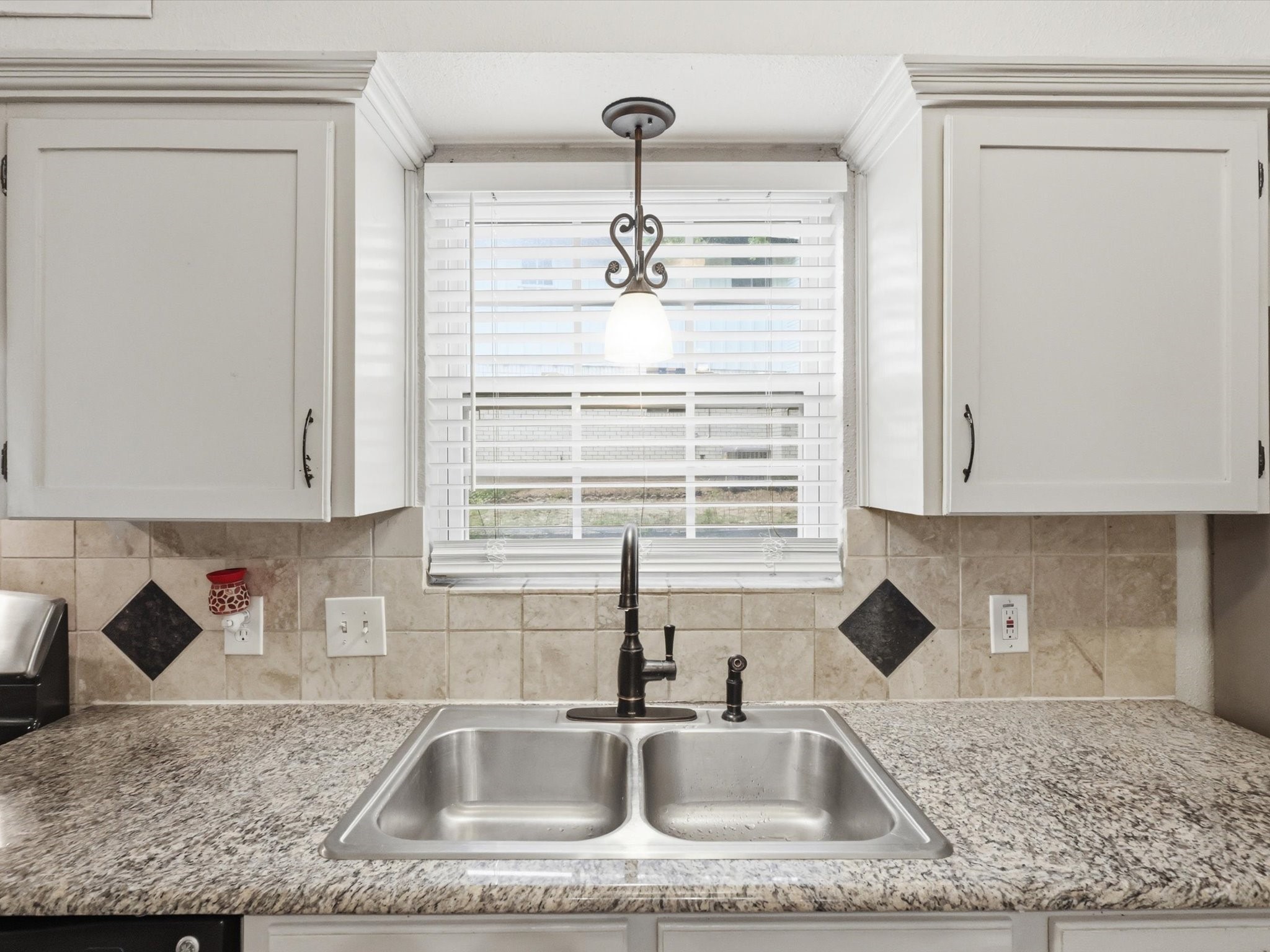 2801 Oak Cliff Lane Arlington TX 76012