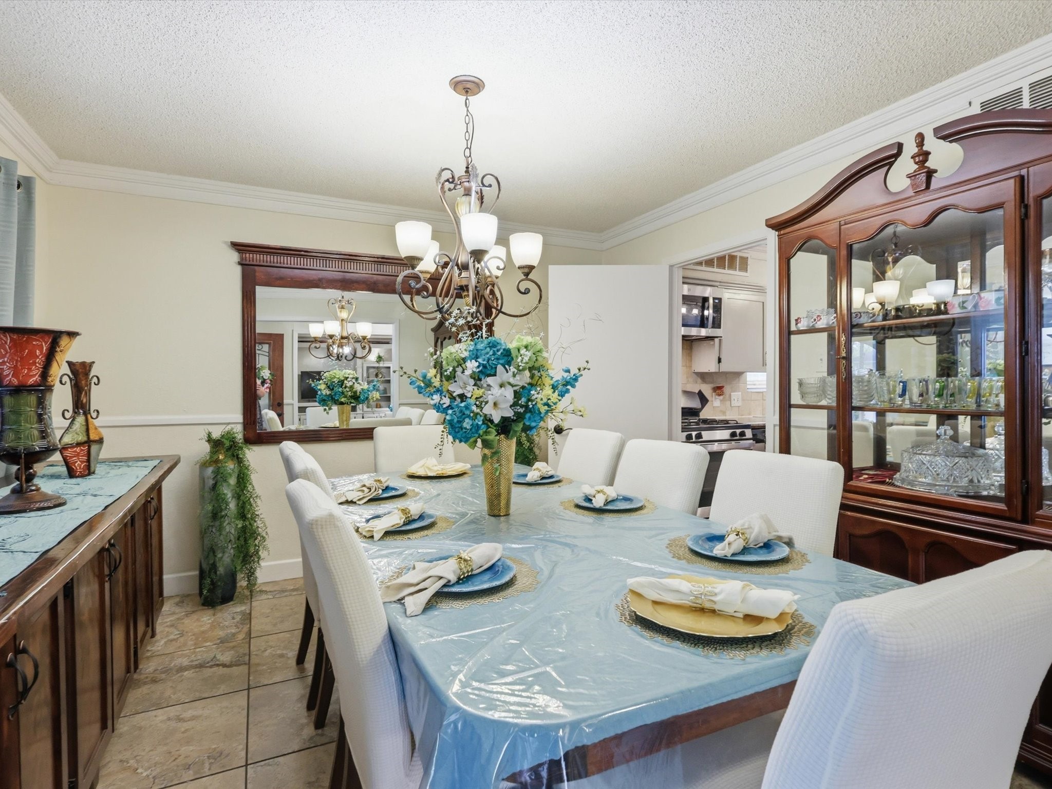 2801 Oak Cliff Lane Arlington TX 76012