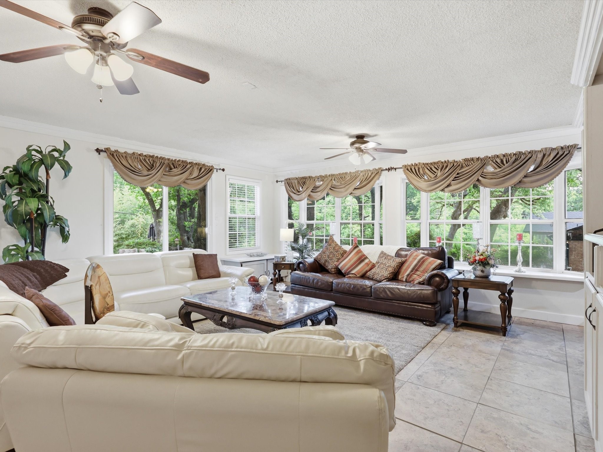 2801 Oak Cliff Lane Arlington TX 76012