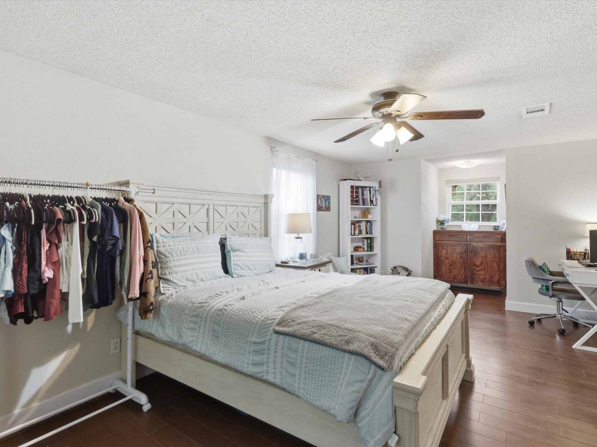 2801 Oak Cliff Lane Arlington TX 76012